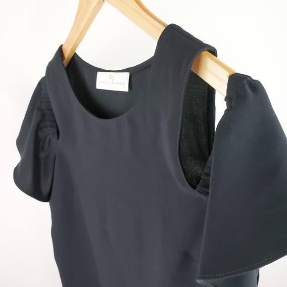 Amanda UpRichard Bali Tank Black Cold Shoulder - Picture 3 of 5